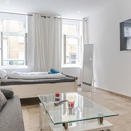 9 Min From City Center - Lovely Studio Near U1 Reumannplatz Vienna Esterno foto