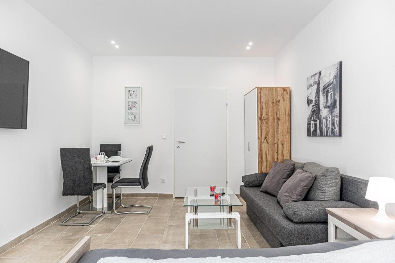 9 Min From City Center - Lovely Studio Near U1 Reumannplatz Vienna Esterno foto